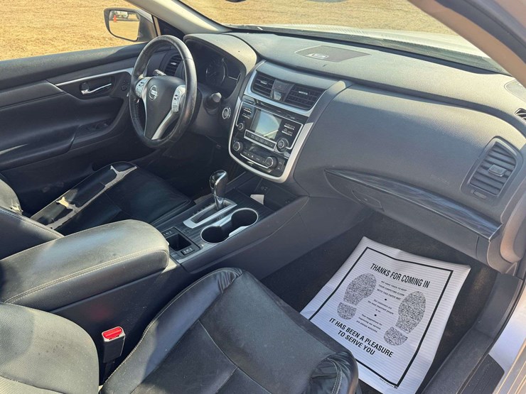 2018-nissan-altima-sl-4-door-sedan-(193,505-miles)-image-13