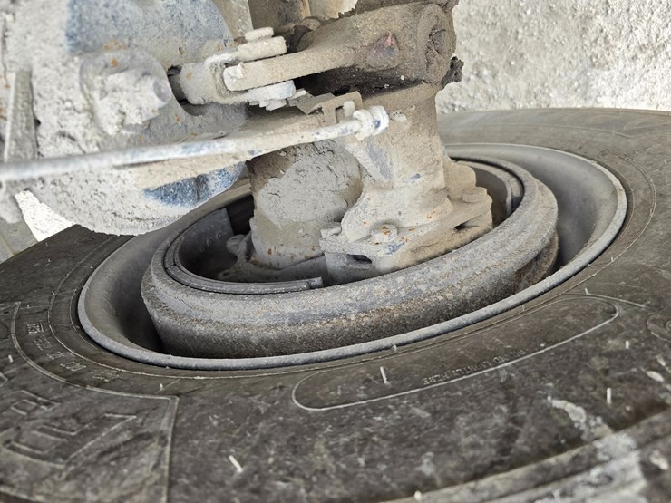 #22589-•-2006-mack-cv713-granite-roll-off-garbage-truck-image-30