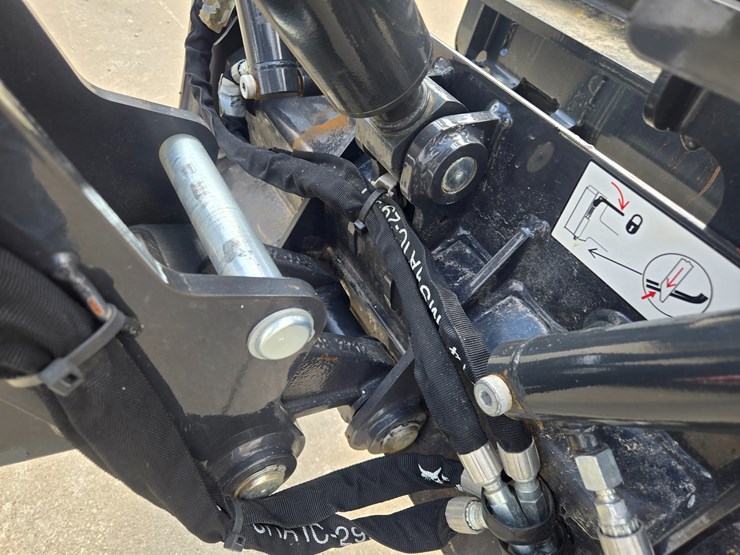 2023-bobcat-l28-image-42