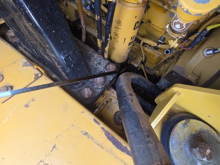 2001-caterpillar-953c-image-42