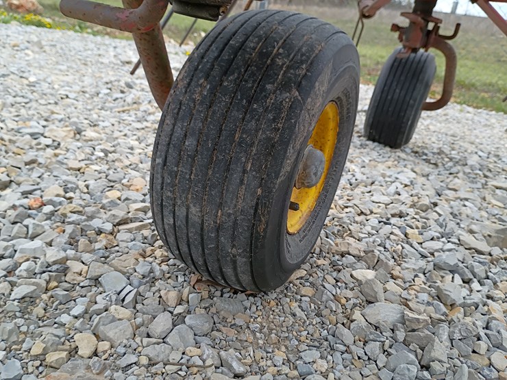 new-holland-540-image-19