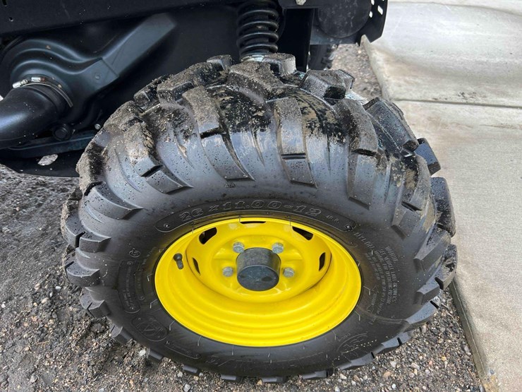 2015-john-deere-gator-image-18