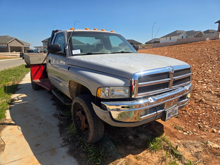 2000-dodge-ram-3500-image-23
