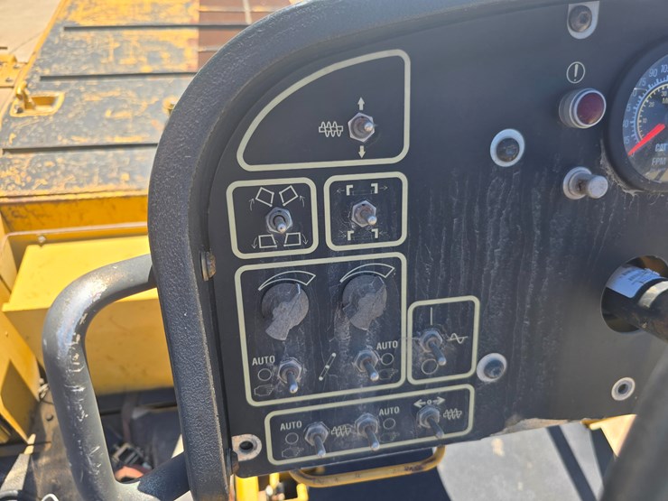 2006-caterpillar-ap-1000d-image-98