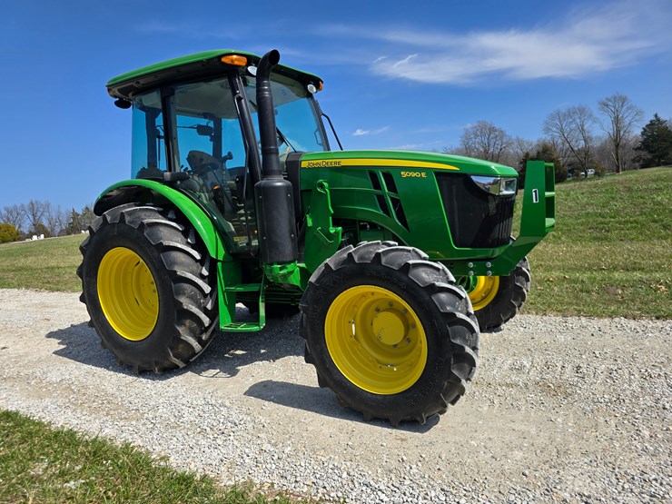 #22600-•-2024-john-deere-5090-tractor-image-15