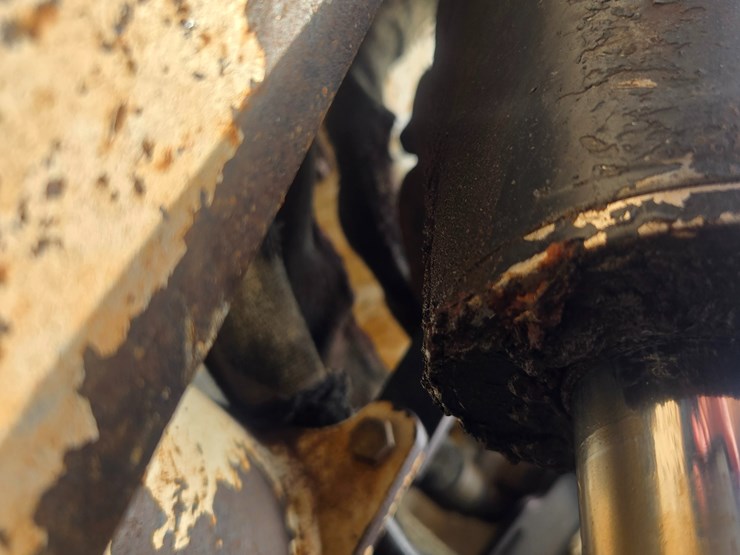 2010-bobcat-t650-image-75