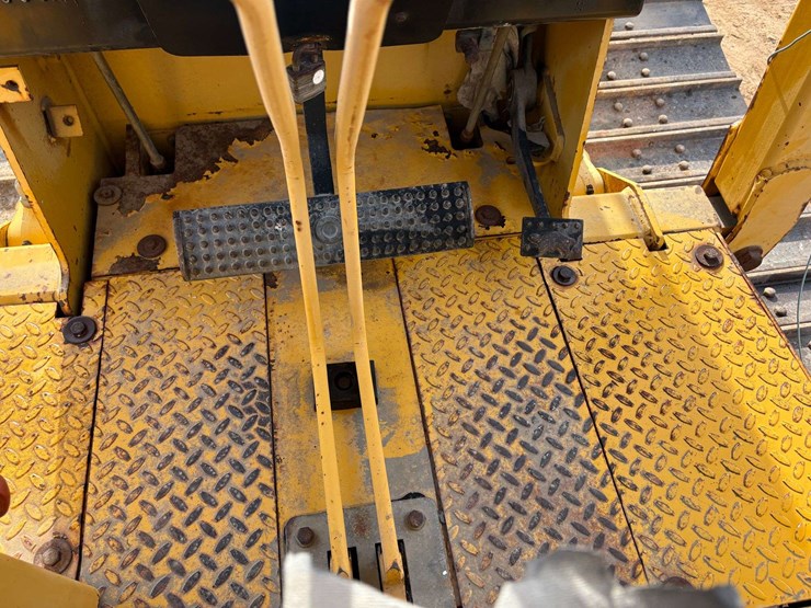 1998-deere-550g-image-11