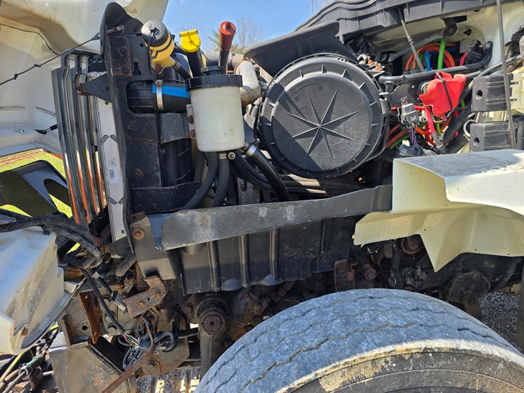 2015-international-workstar-7400-image-37