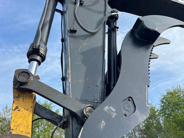 2019-deere-345g-lc-image-18