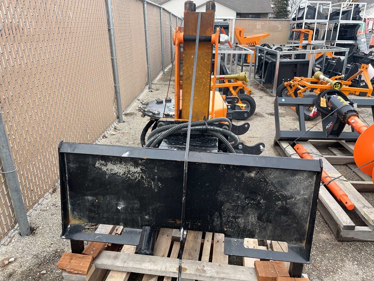 #7031-•-unused-wolverine-pd1-12-03d-skid-steer-hydraulic-post-pounder-(o11)-image-3