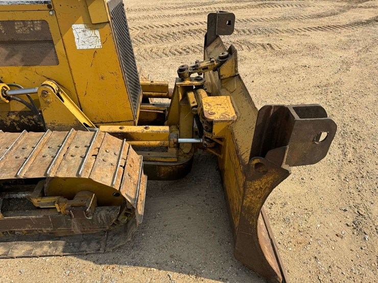 1999-caterpillar-d4c-image-27