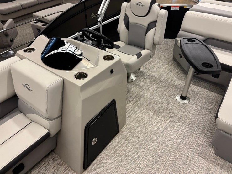 2025-g3-suncatcher-select-18c-pontoon-image-12