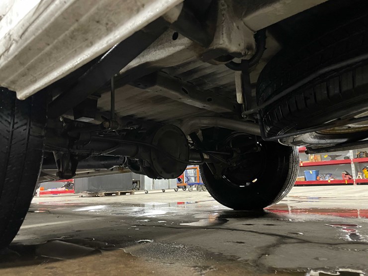 #1450-•-2019-mercedes-sprinter-van-(has-wi-title)-(of)-image-52