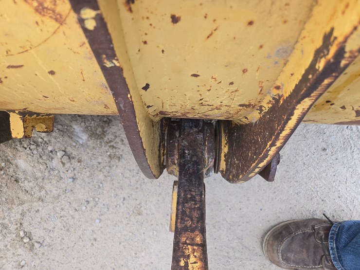 1996-caterpillar-953b-image-86