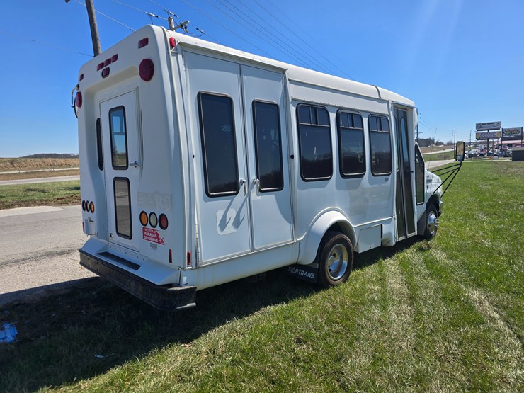 #22618-•-2008-ford-econoline-van-image-12