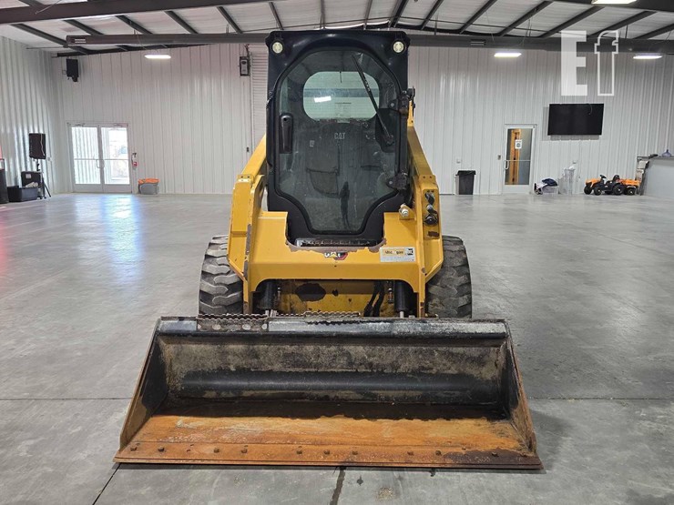 2021-caterpillar-242d3-image-7