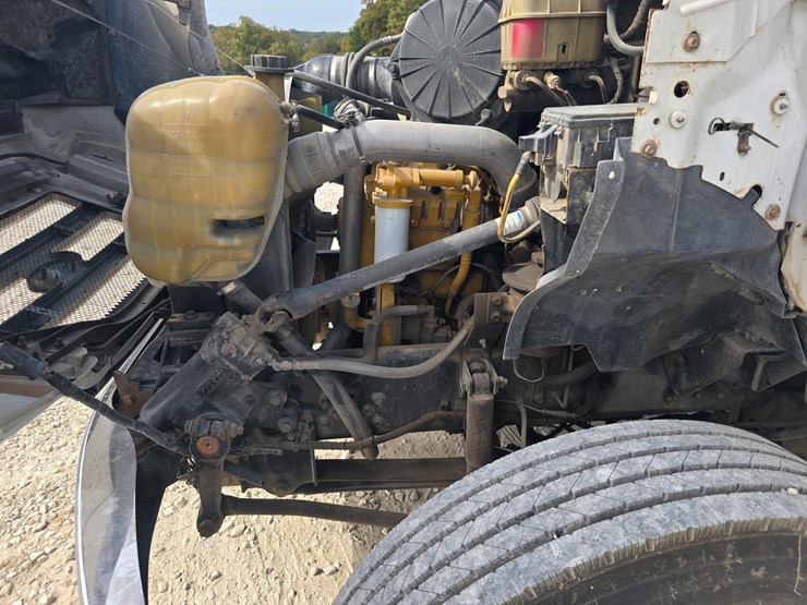 2004-ford-f650-image-43