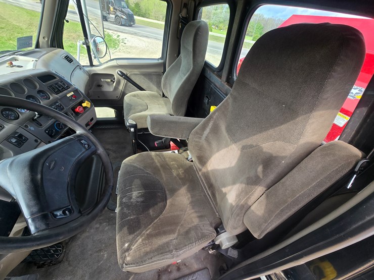 2001-sterling-a9500-image-54