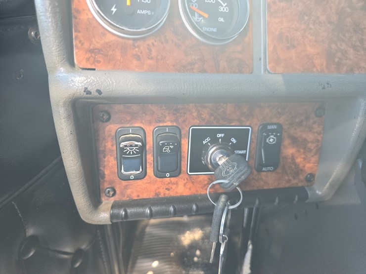 #21305-•-2003-kenworth-dump-truck-image-171