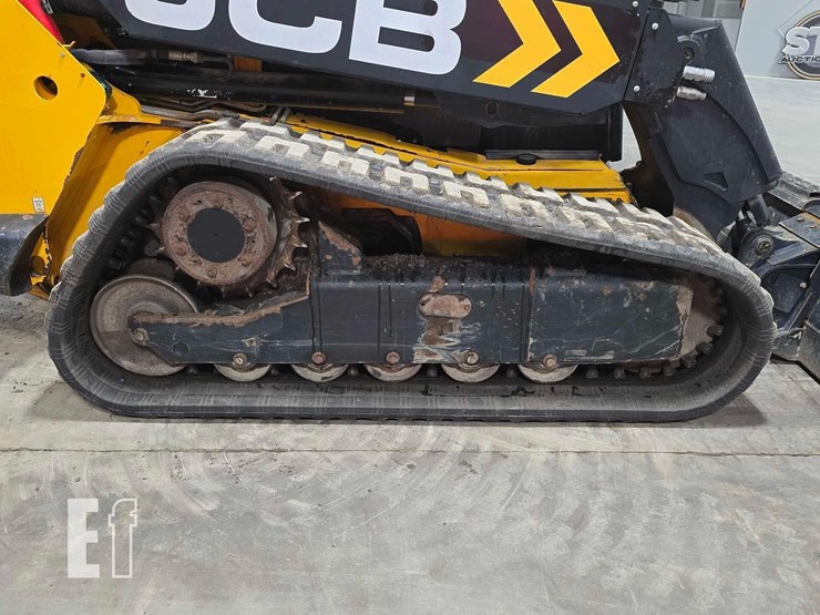 2022-jcb-3ts-8t-image-28