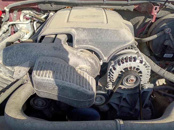 2010-chevrolet-tahoe-image-22