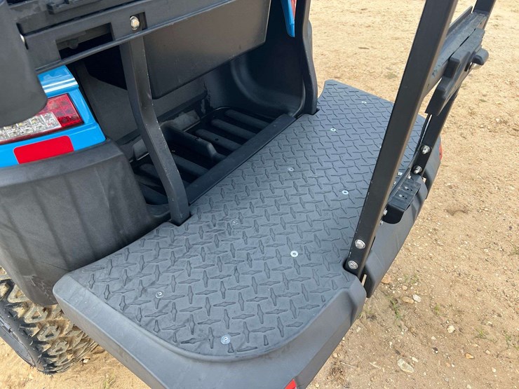 2023-bintelli-6-seater-electric-golf-cart-w/-on-board-charger-(186-miles-showing)-image-18