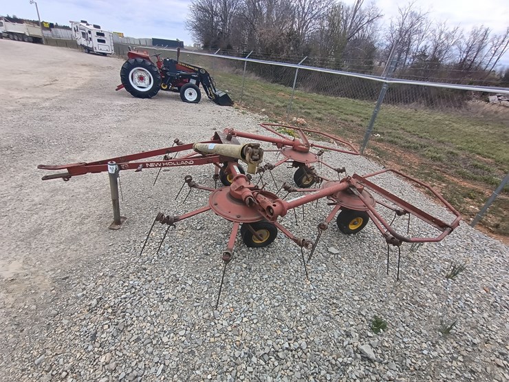 new-holland-540-image-2