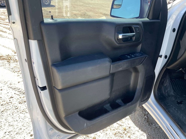 2019-chevrolet-silverado-1500-image-9