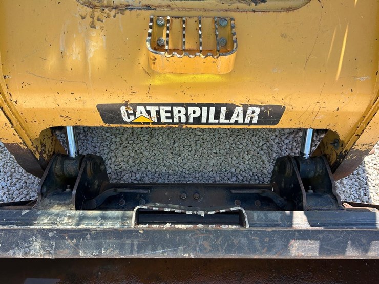 caterpillar-246c-image-10