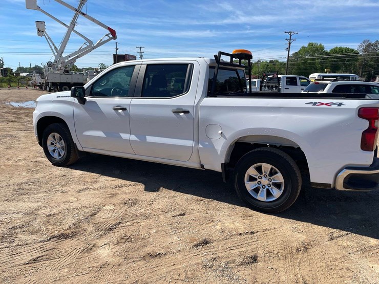 2019-chevrolet-silverado-1500-image-2