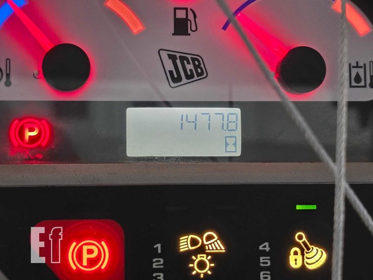 2021-jcb-3ts-8t-image-20