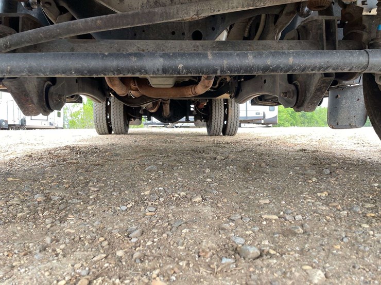 2012-ford-f450-image-25