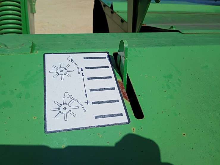 2013-john-deere-630-image-27