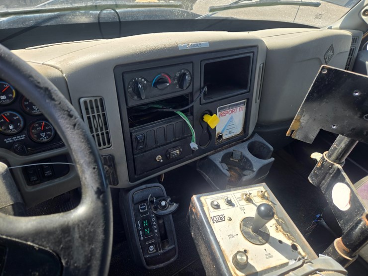 2013-international-workstar-7400-image-52