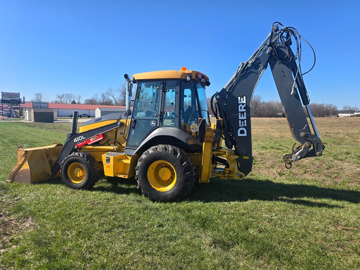 2015-deere-410l-image-5