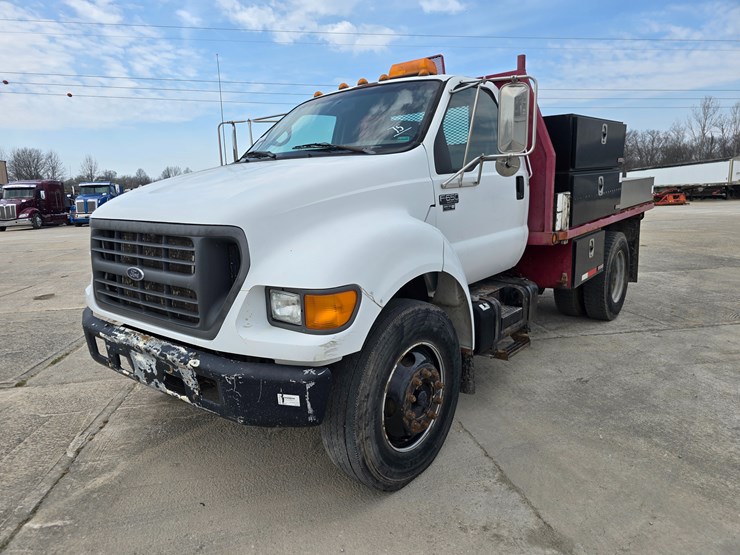 2000-ford-2000-image-1