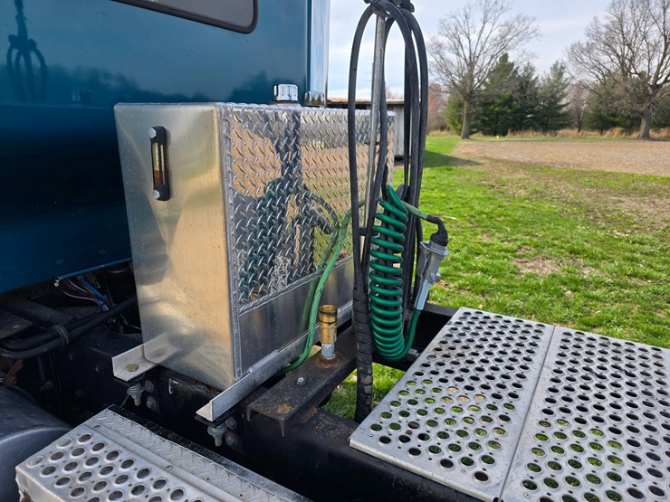 2007-kenworth-w900-image-72