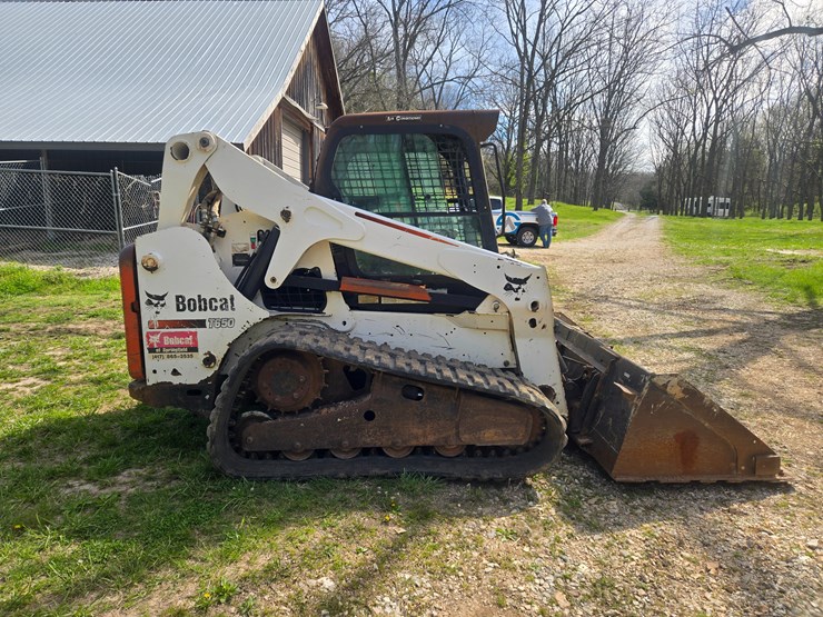 2010-bobcat-t650-image-14