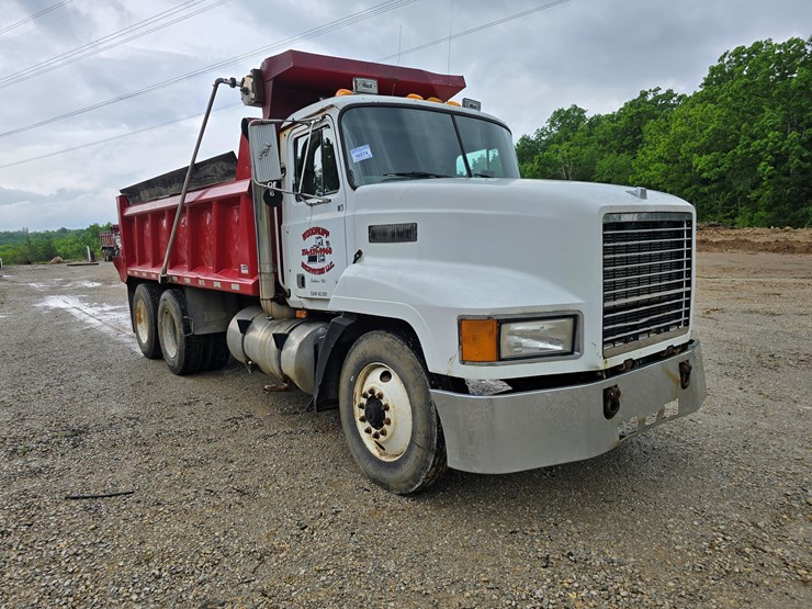 1994-mack-ch613-image-25
