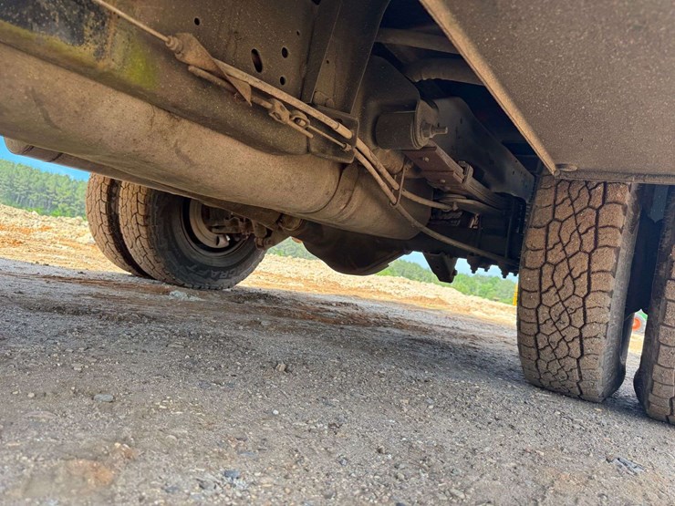 2002-dodge-ram-3500-image-21