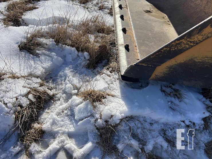 2000-case-570m-xt-image-17