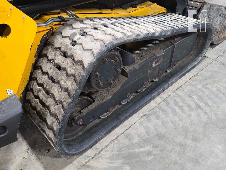 2021-jcb-3ts-8t-image-33