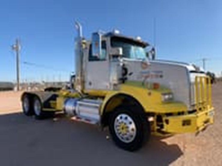 2012-western-star-4900-image-5