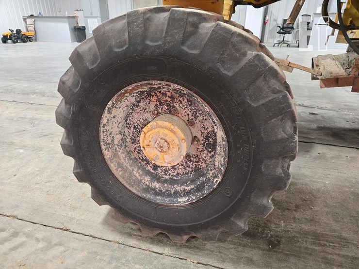 easi-pour compact curb-&-gutter-paver-image-24