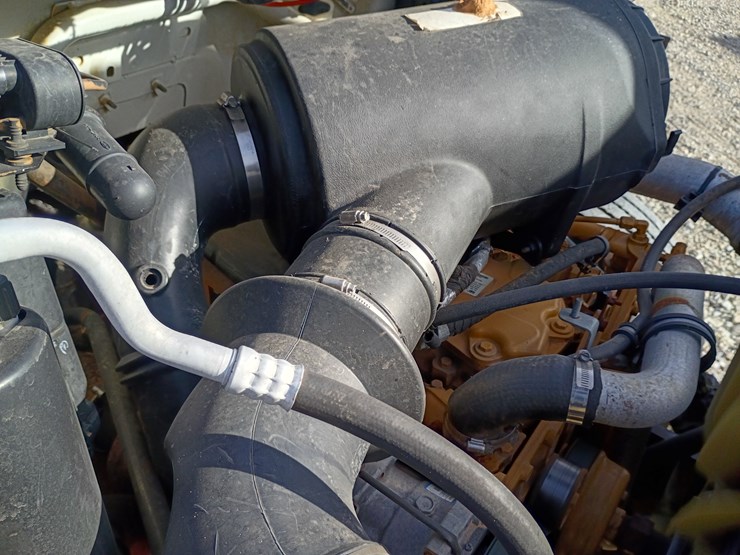 2005-ford-f750-image-31