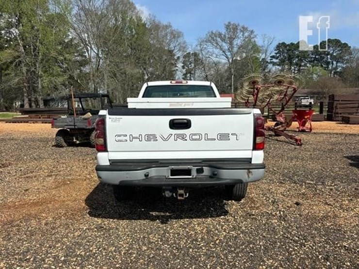 2006-chevrolet-2500-image-6