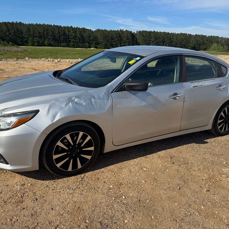 2018 Nissan Altima SL 4 Door Sedan (193,505 Miles)