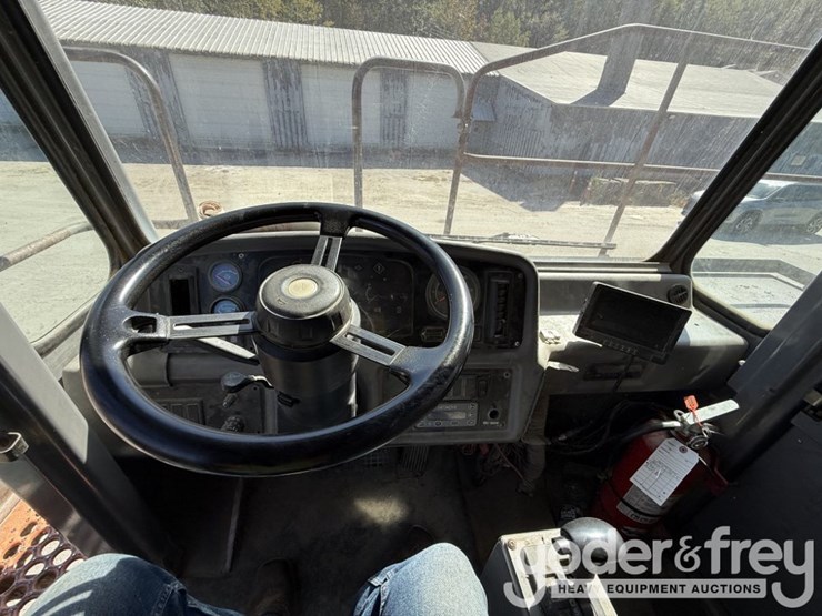 2006-hitachi-eh750-3-image-24