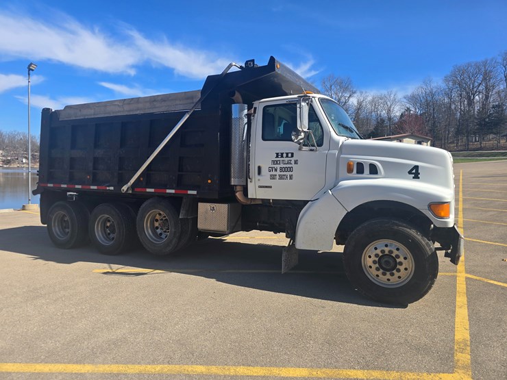 2001-sterling-l9500-image-17