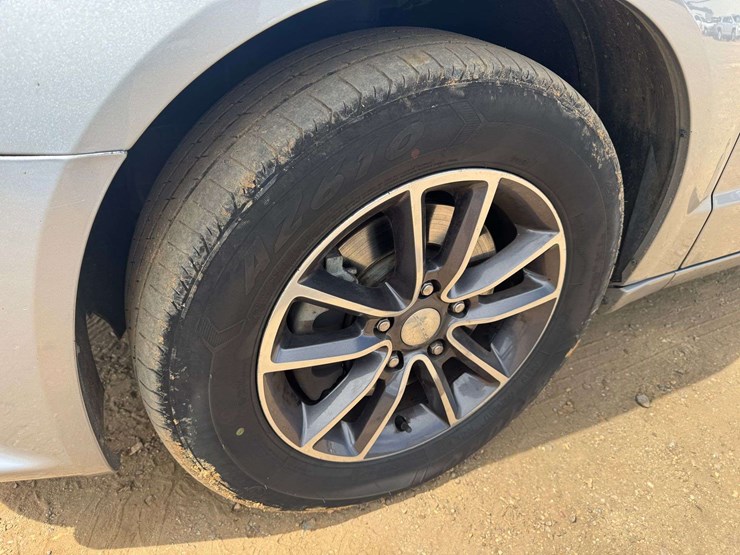 2017-dodge-grand-caravan-sxt-image-25